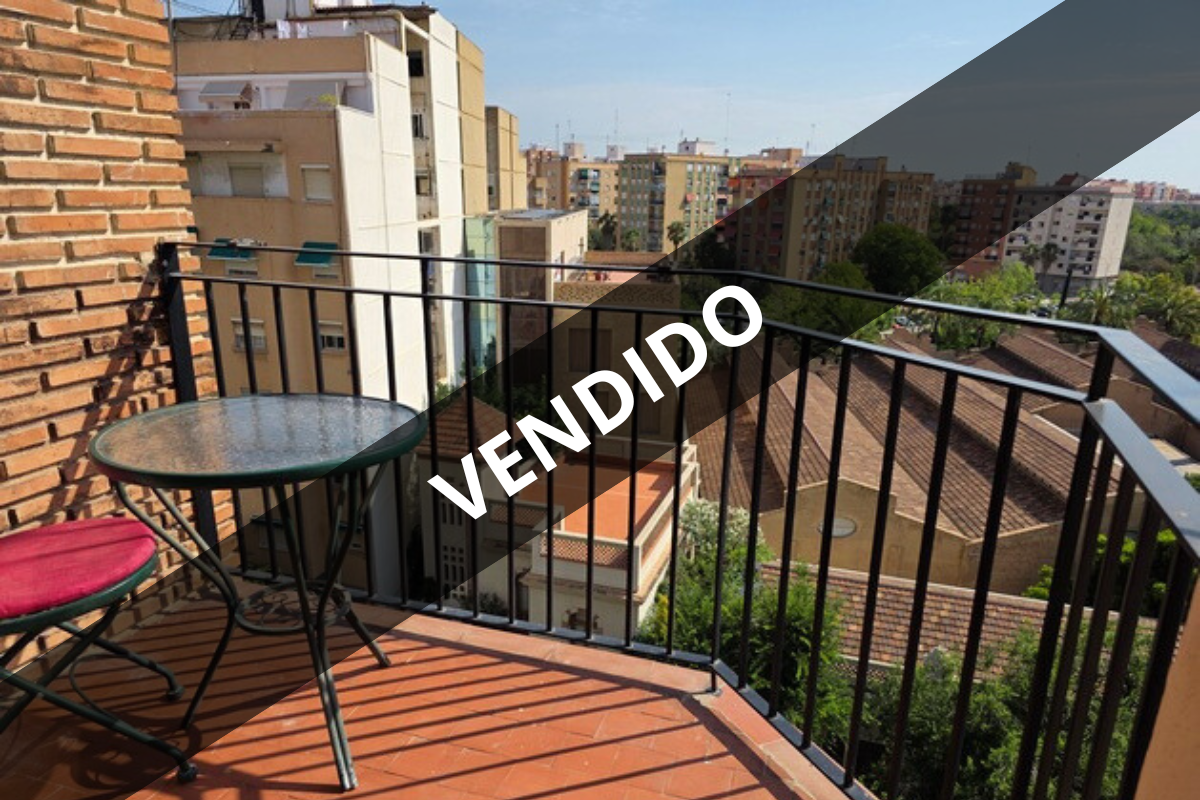 Piso en venta en Avenida de Burjassot, Marxalenes