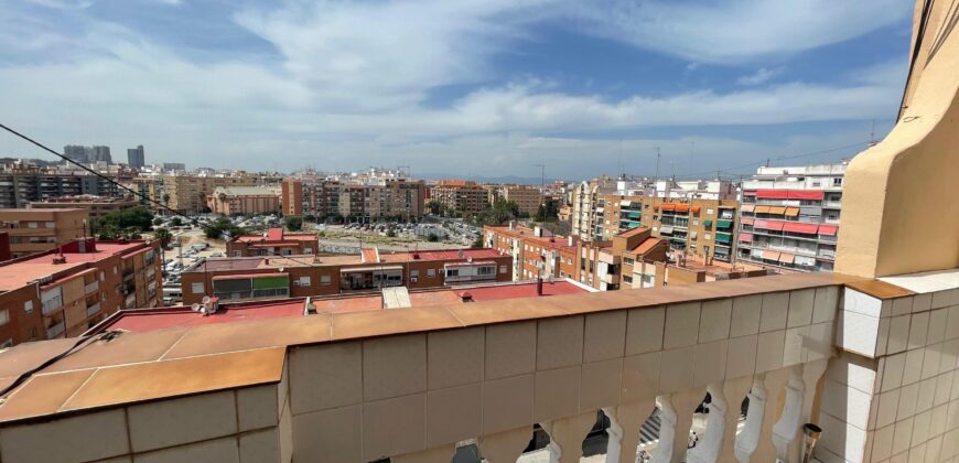 Ático en venta en calle de Joaquín Ballester